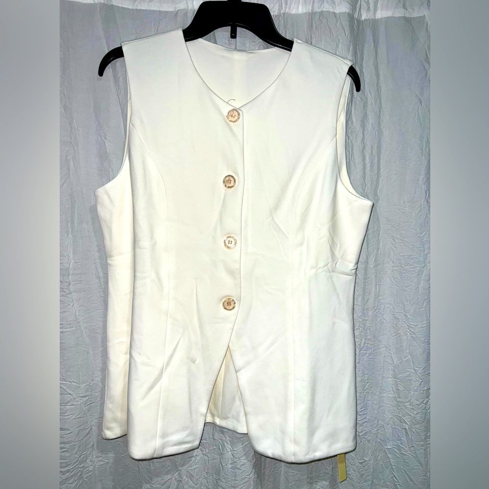 OGL MOVE BUTTON DOWN VEST (L)